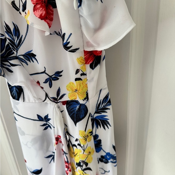 Banana Republic floral print white dress. - Picture 3 of 6